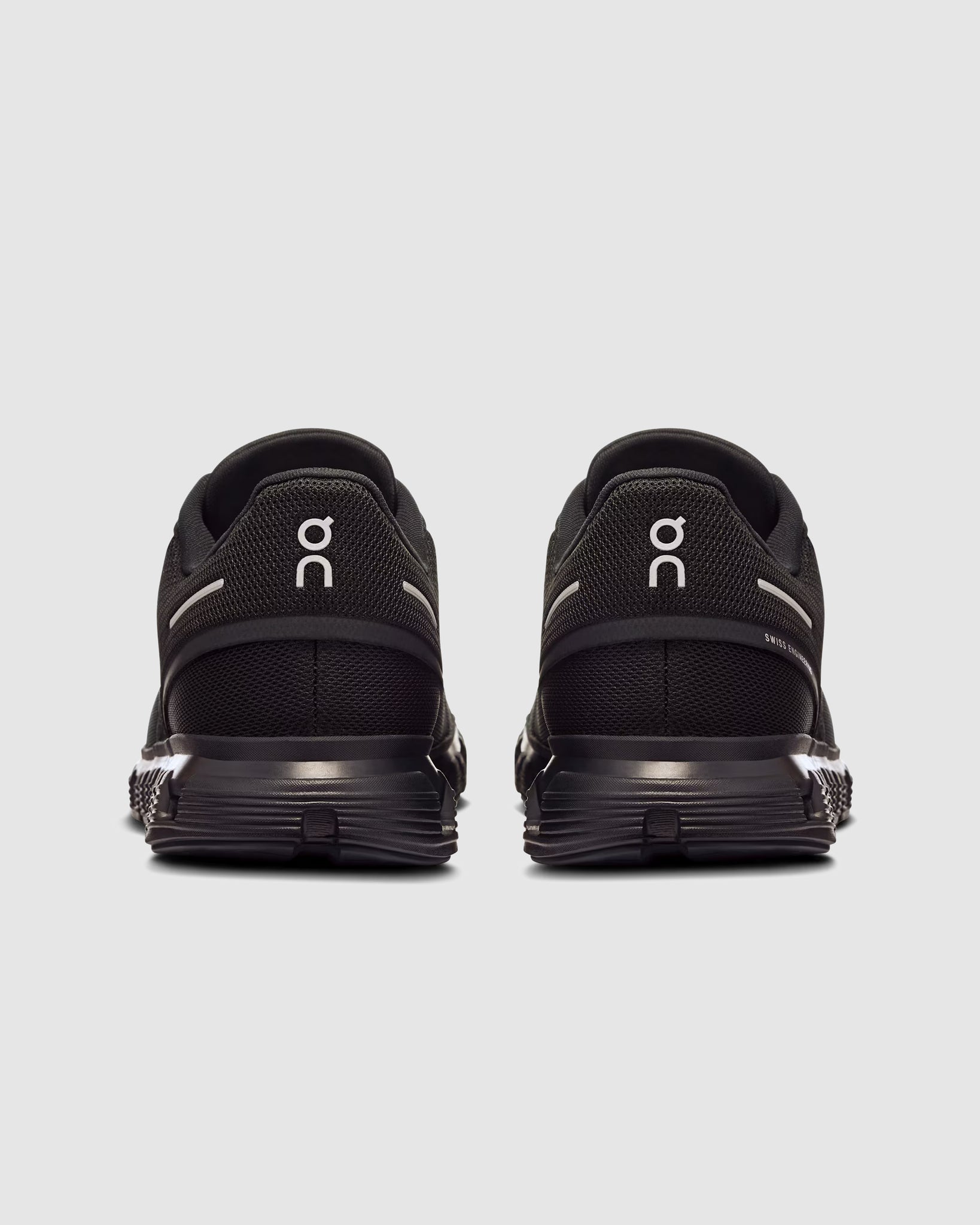 Cloud 6 - Black/Black