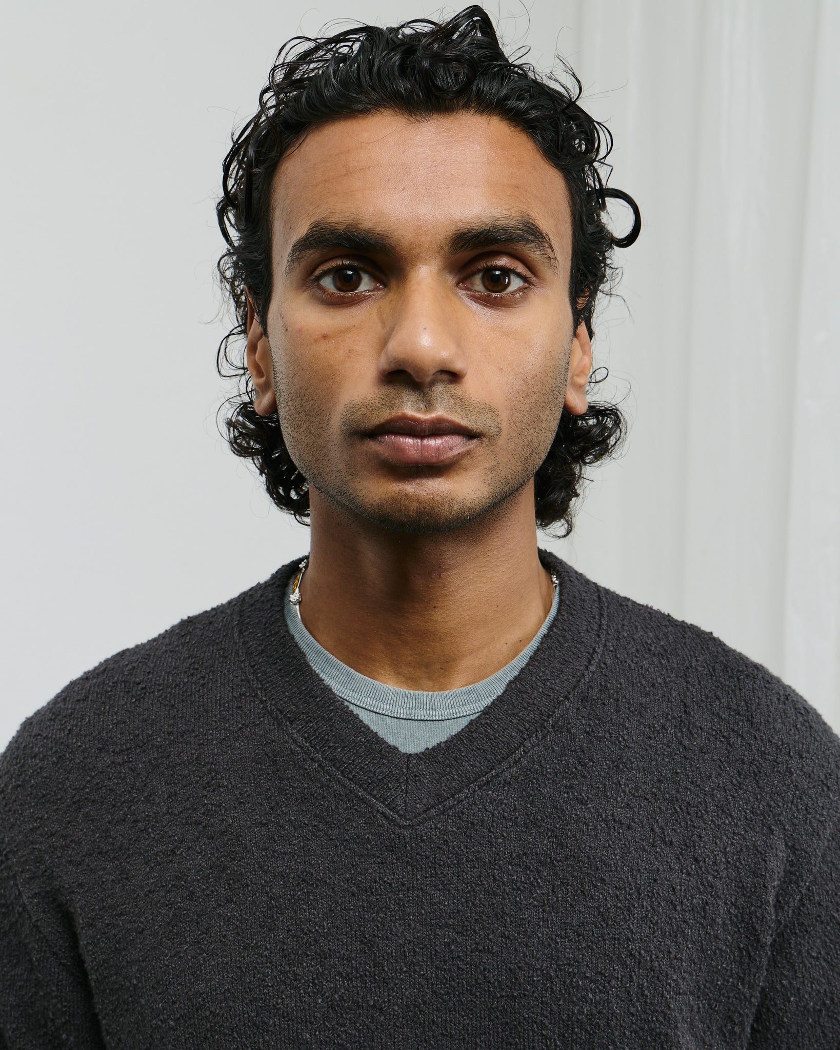 Teddy High V-neck - Shadow