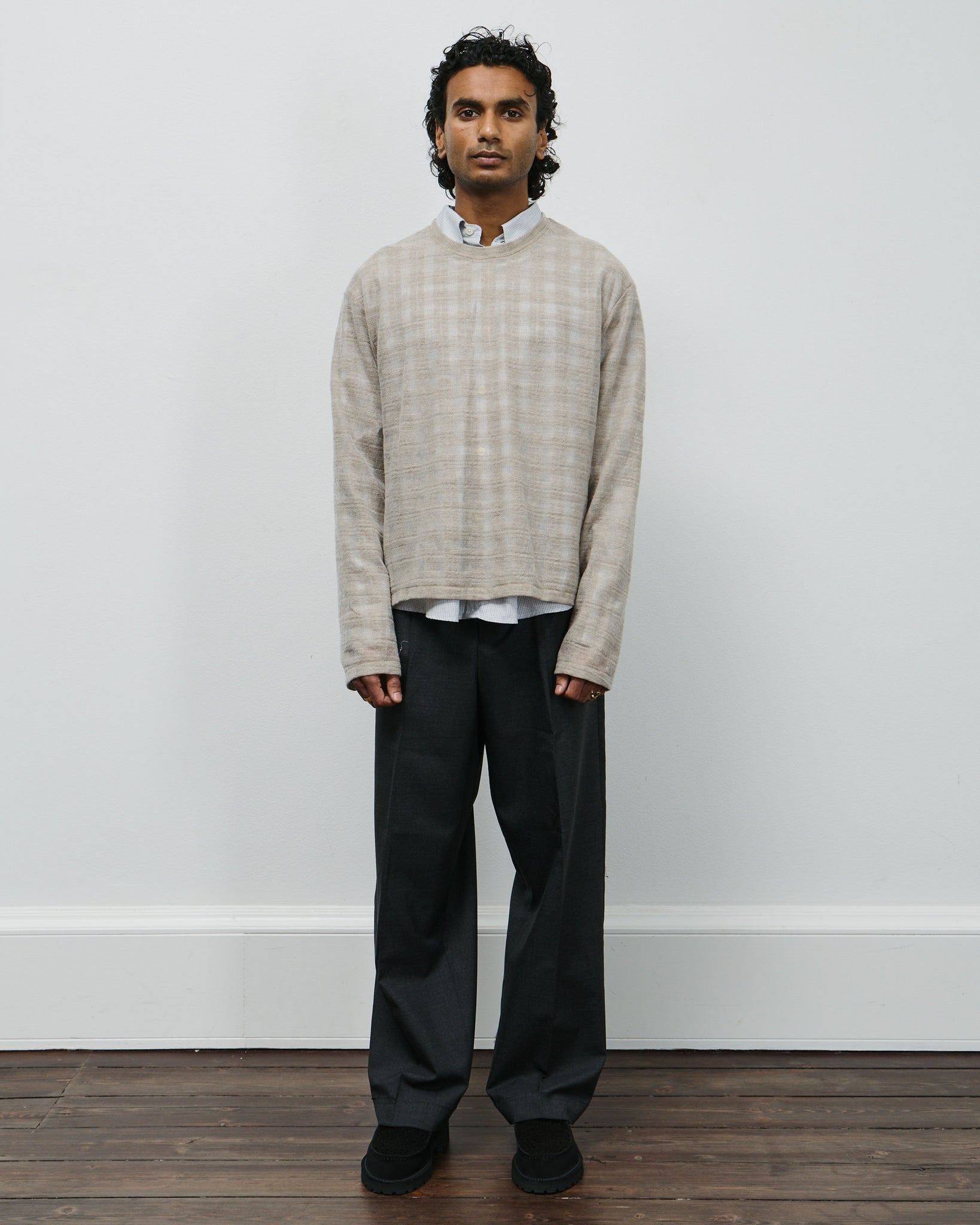 Round Neck Sweater - Beige Gauze Check