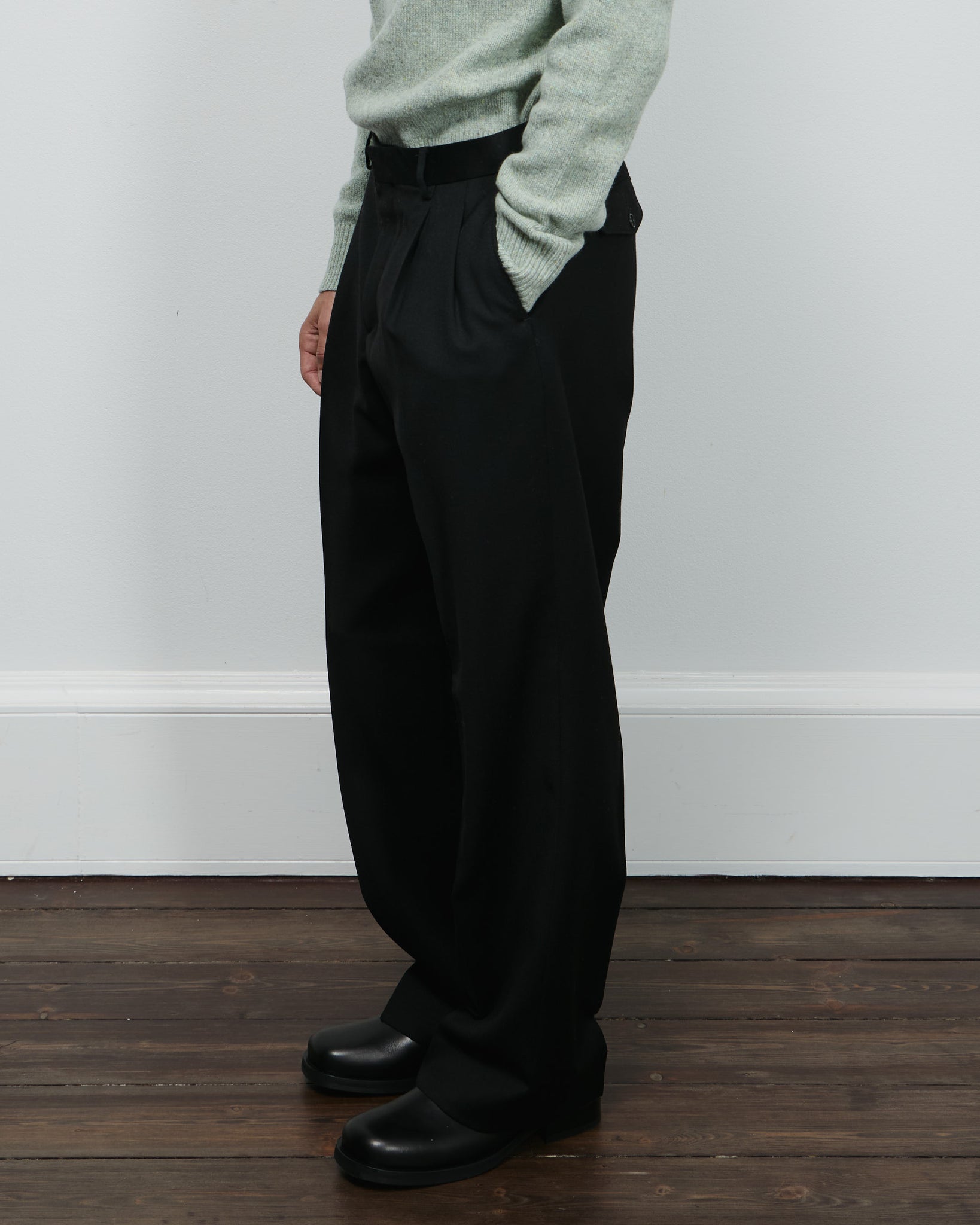Wide Pleated Trouser - Black