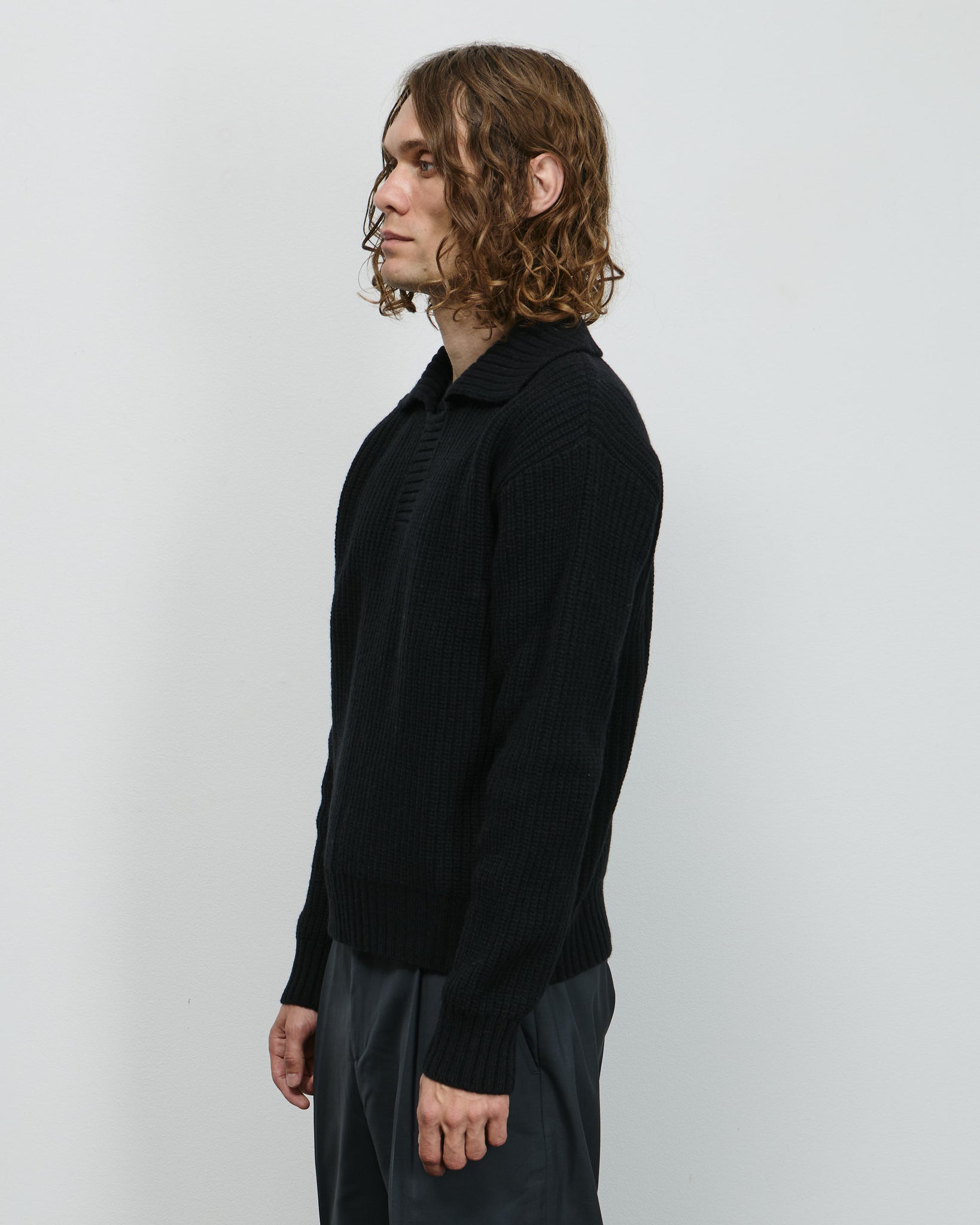 Collar Sweater - Black