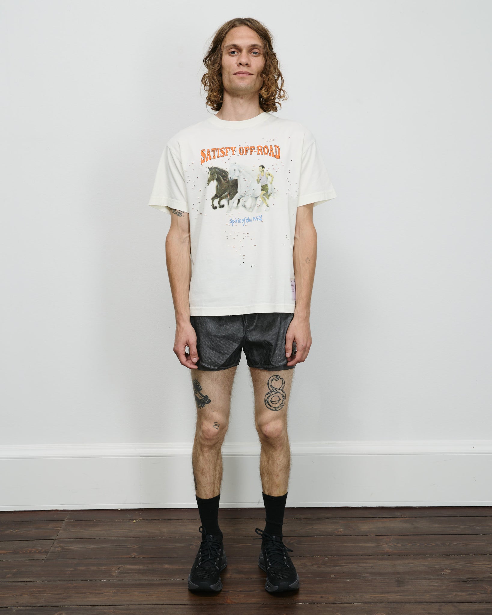 MothTech T-shirt - Off White