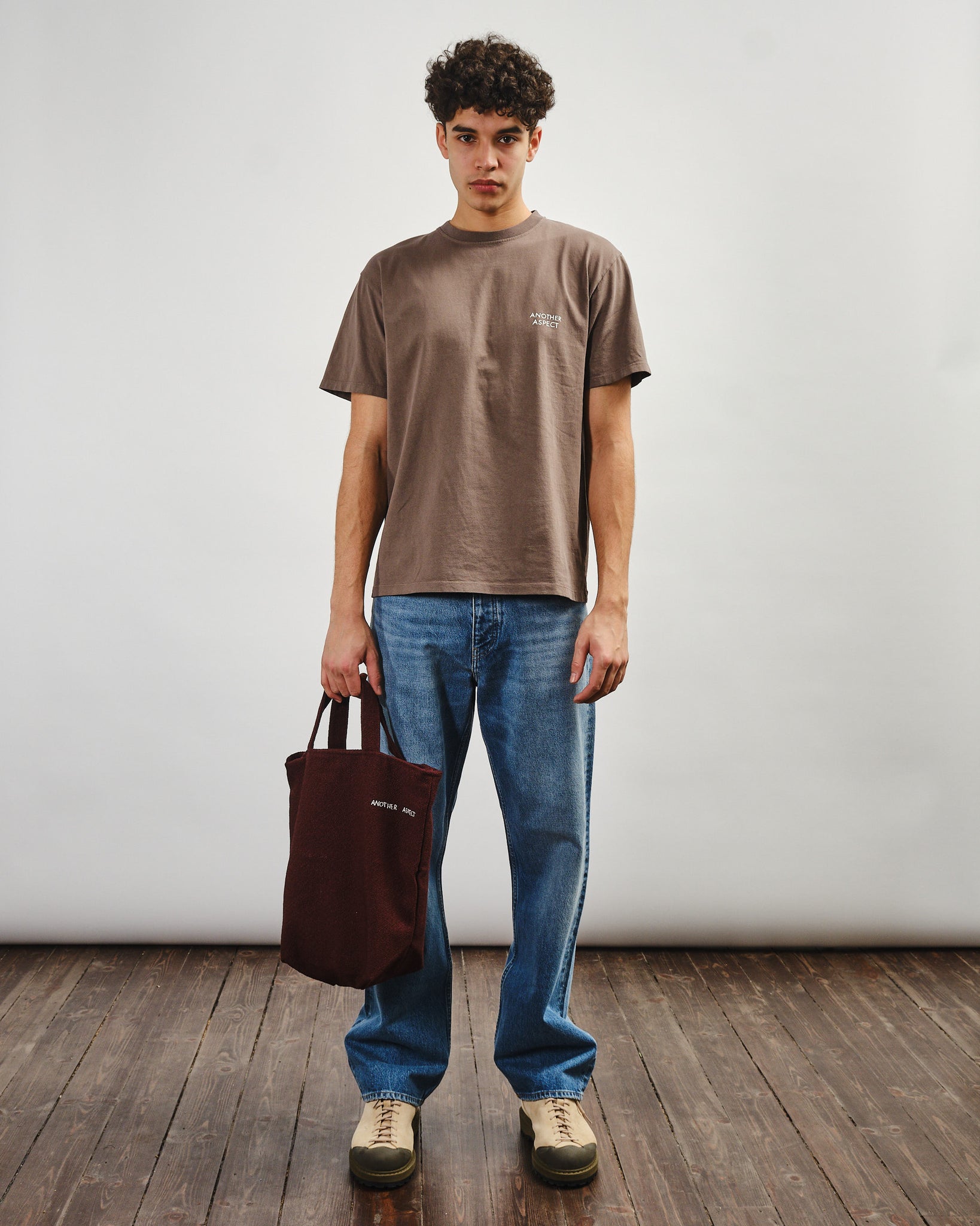 Another T-shirt 4.0 - Brown