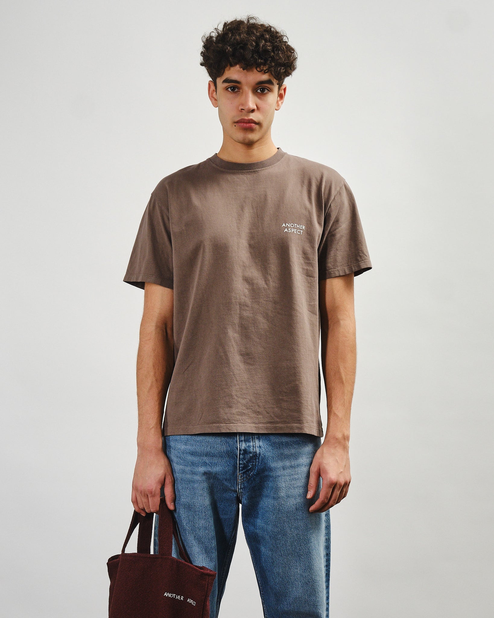 Another T-shirt 4.0 - Brown