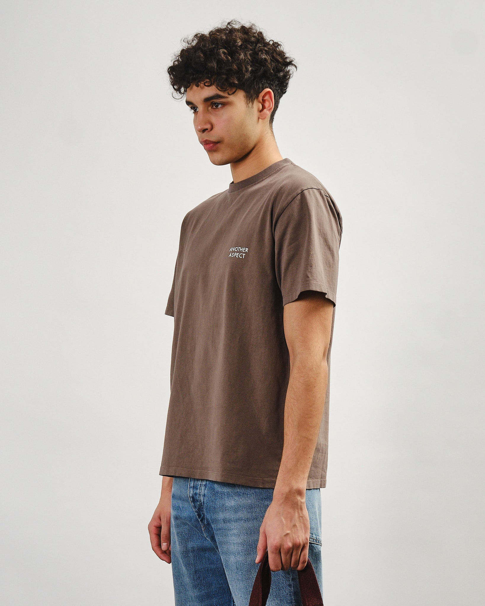 Another T-shirt 4.0 - Brown