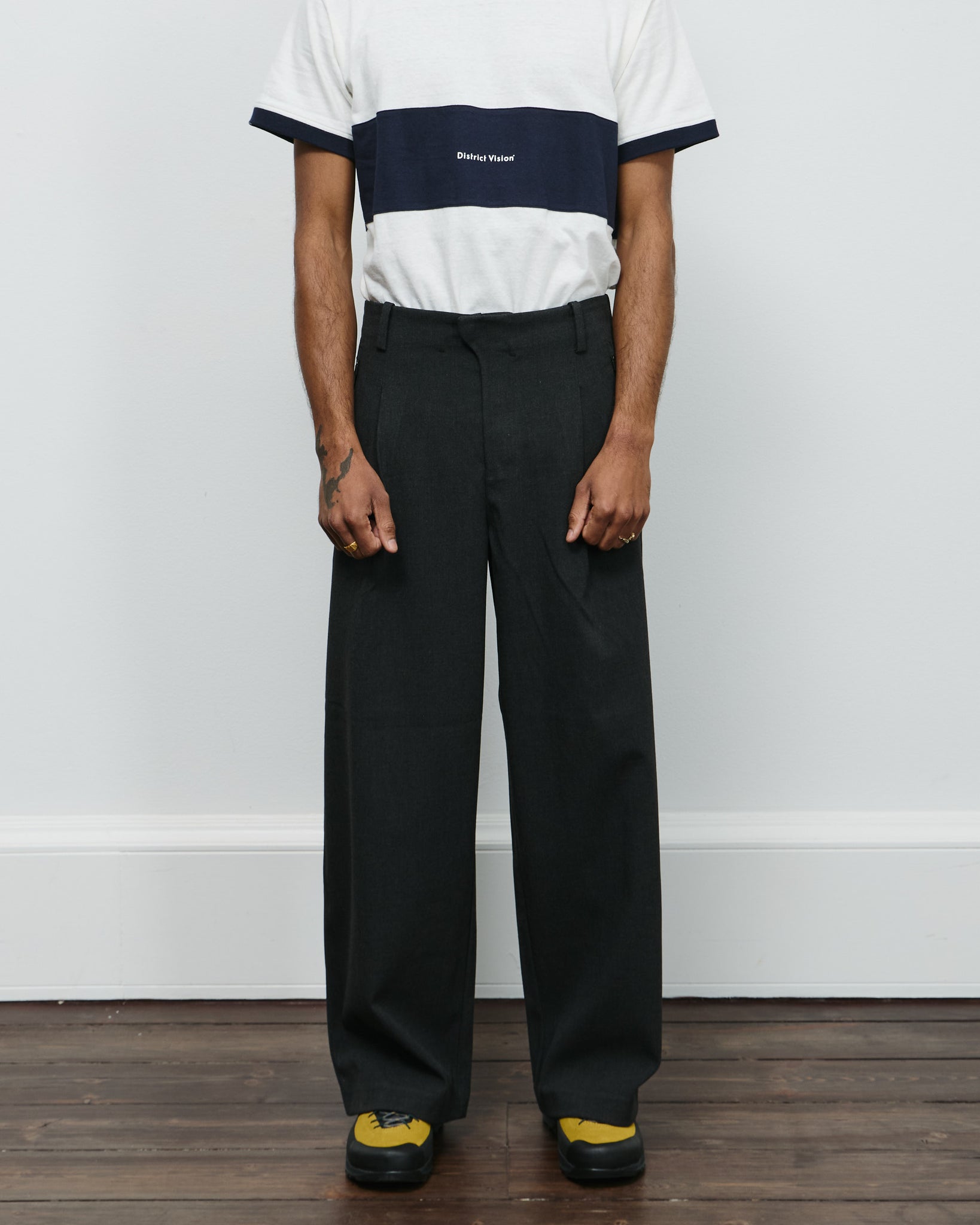 Waypoint Texture Trouser - Dark Grey