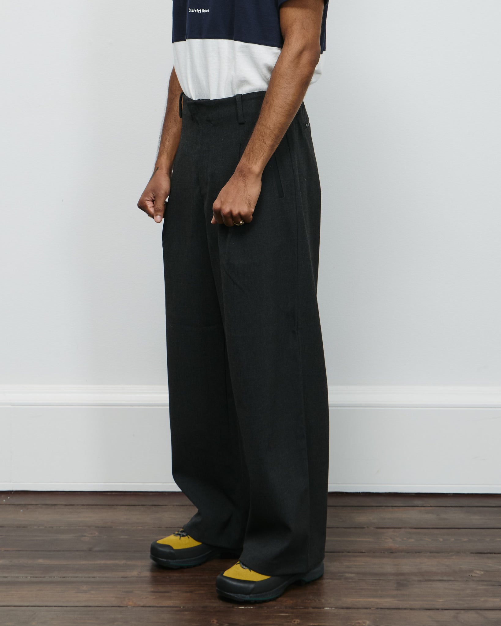 Waypoint Texture Trouser - Dark Grey