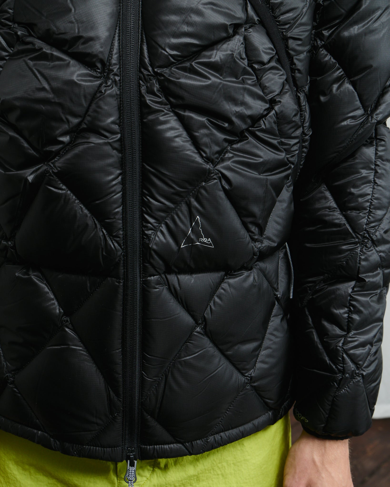 Nuna 800 Fill Power Hooded Down Jacket - Black