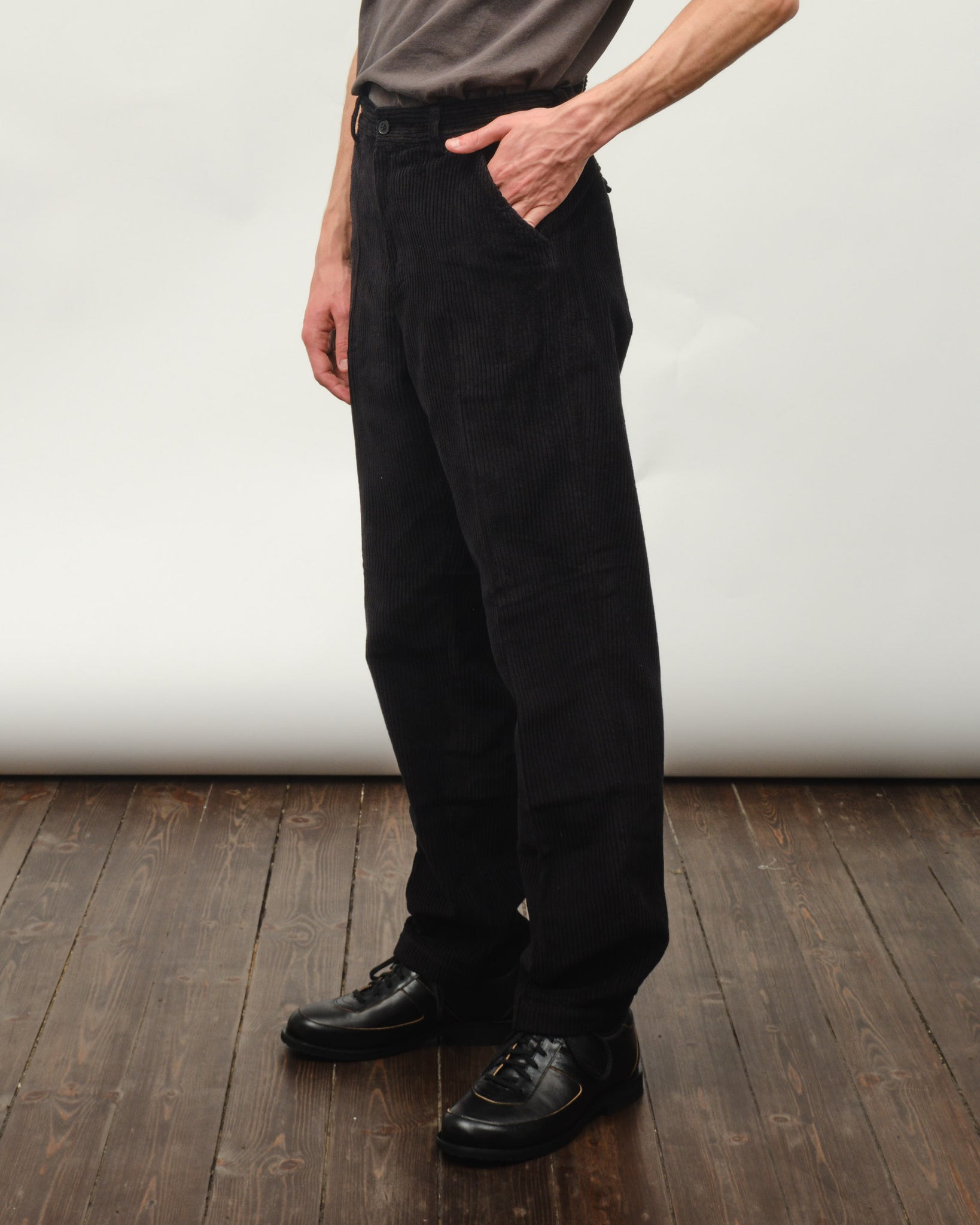 Chino 22 - Black Corduroy