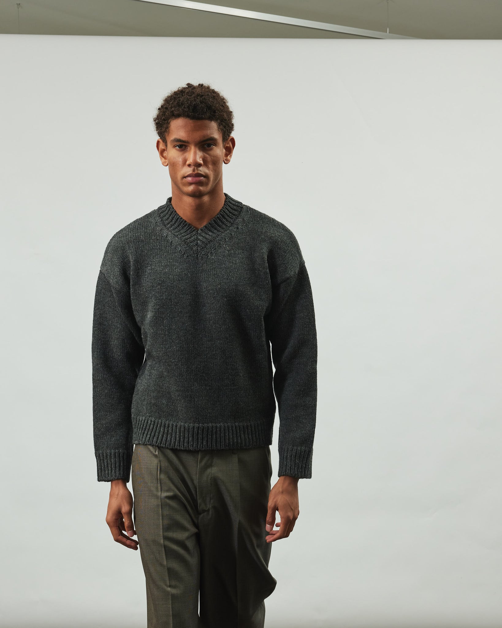 Sonar V-Neck - Ash Melange Stately Wool