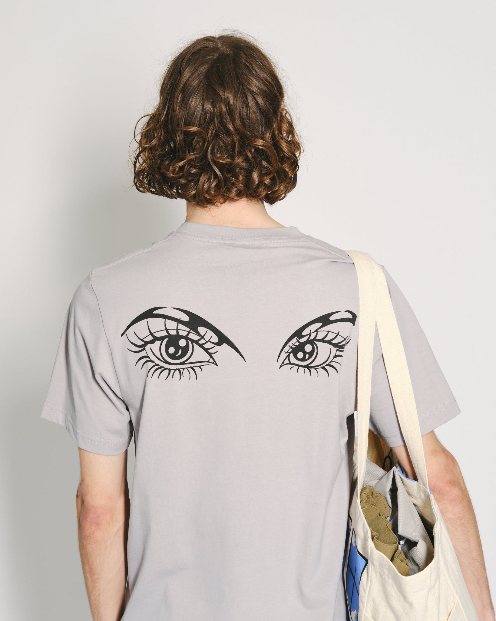 She´s Back SS Tee - Cement