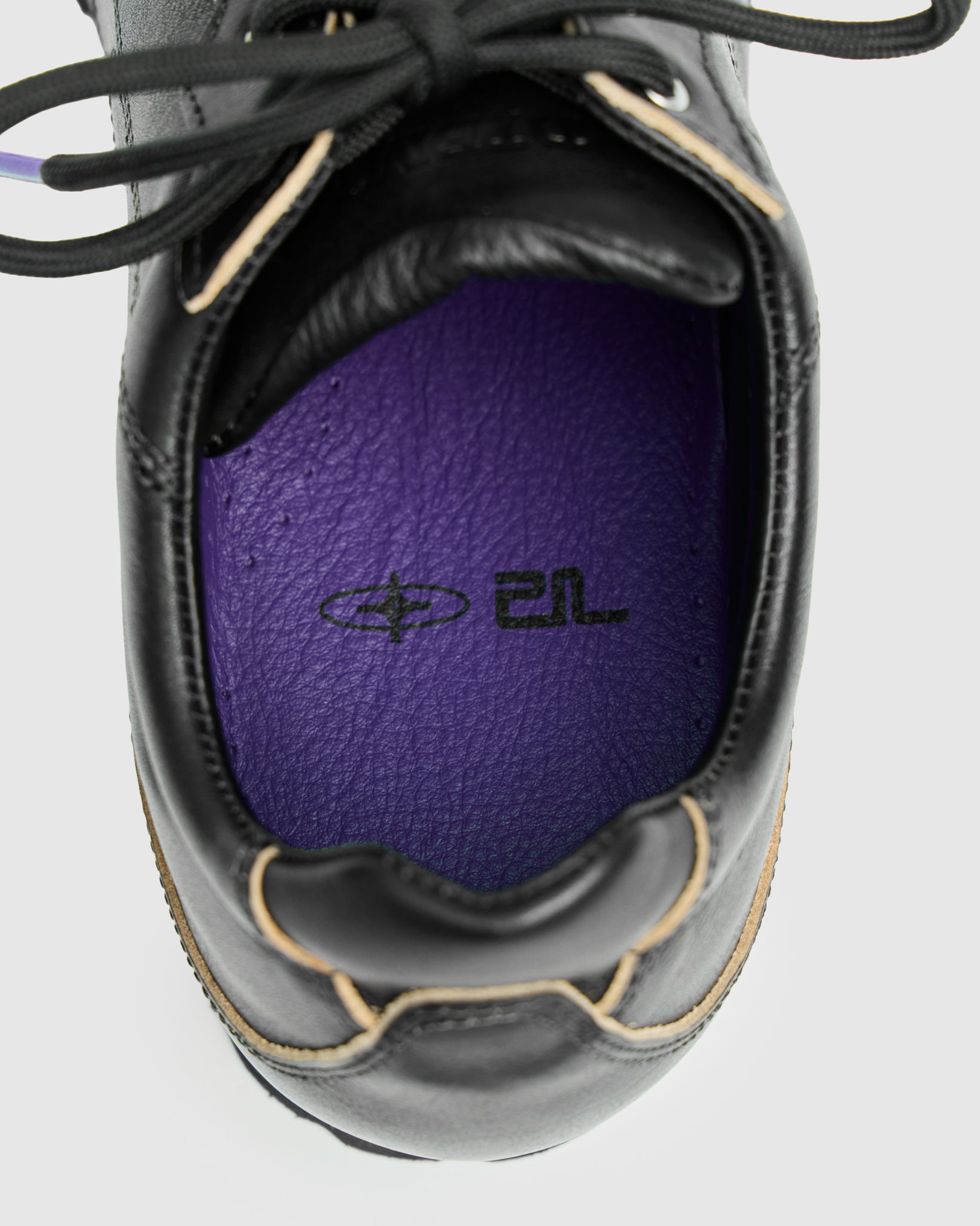 Movida '92 - Grocery x Otto Resource  - Black Leather