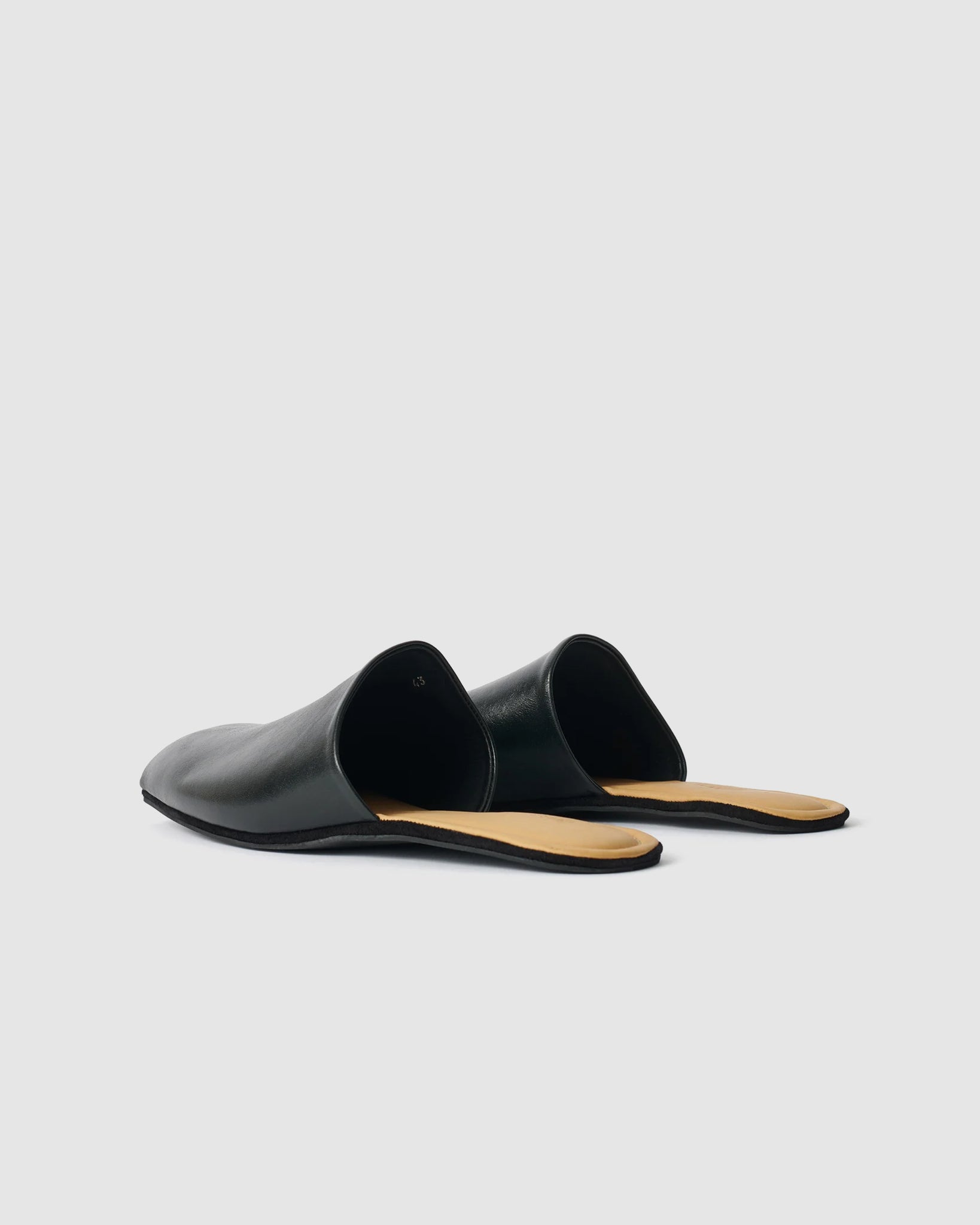 Cigarr Slipper - Sombre Satin Bovine