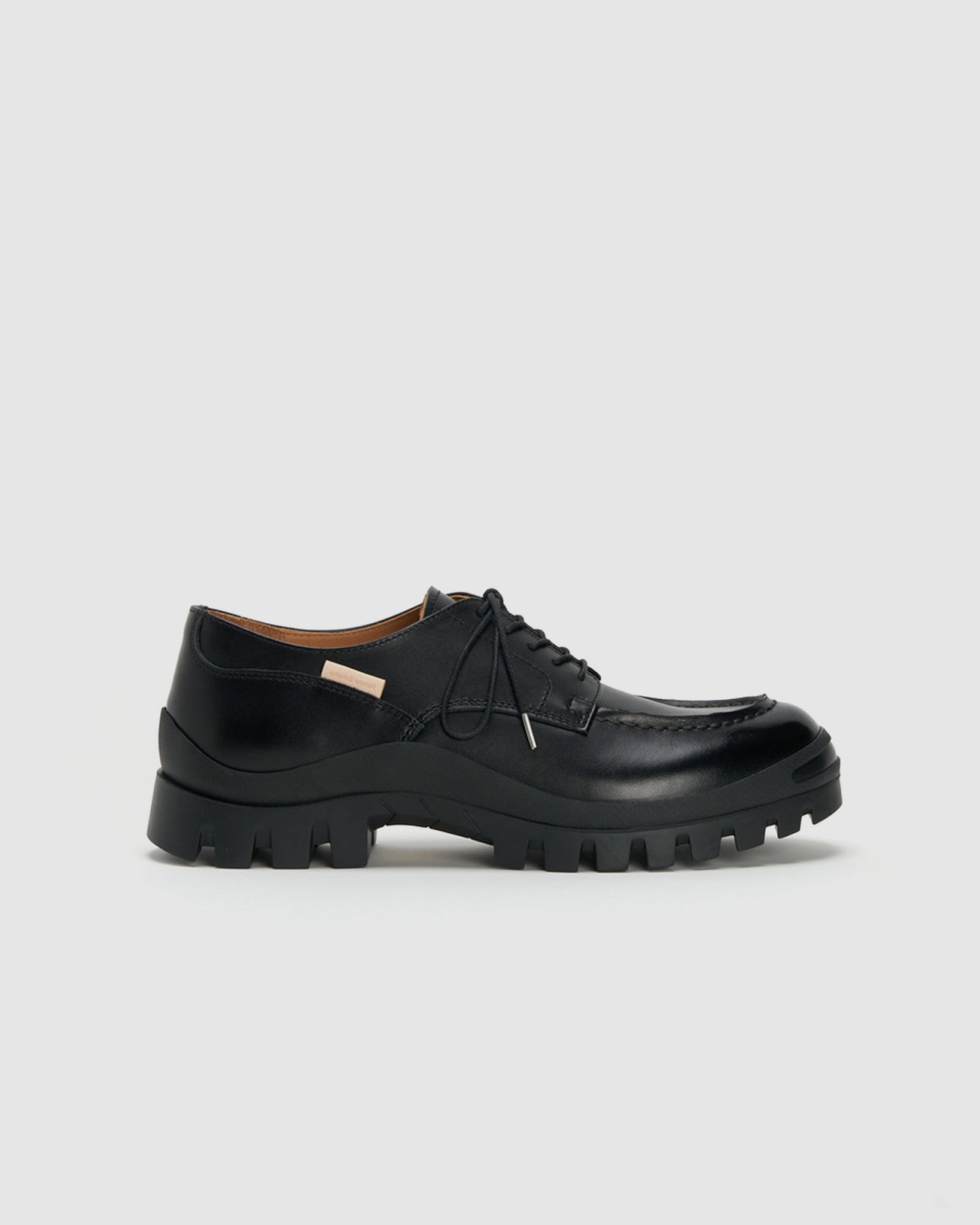 Derby - Black