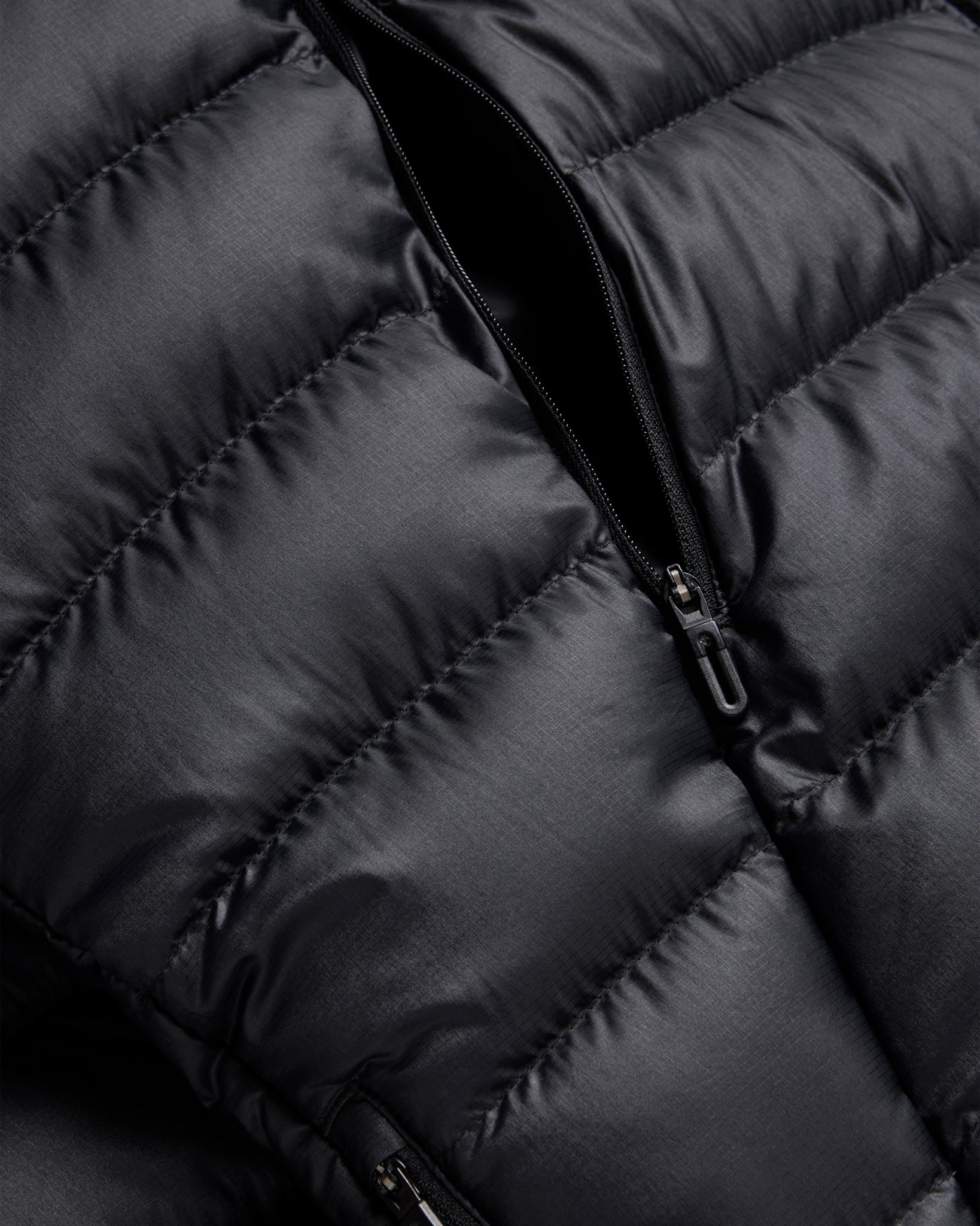 Descente Allterrain x JJJJound Down Jacket - Black/Charcoal