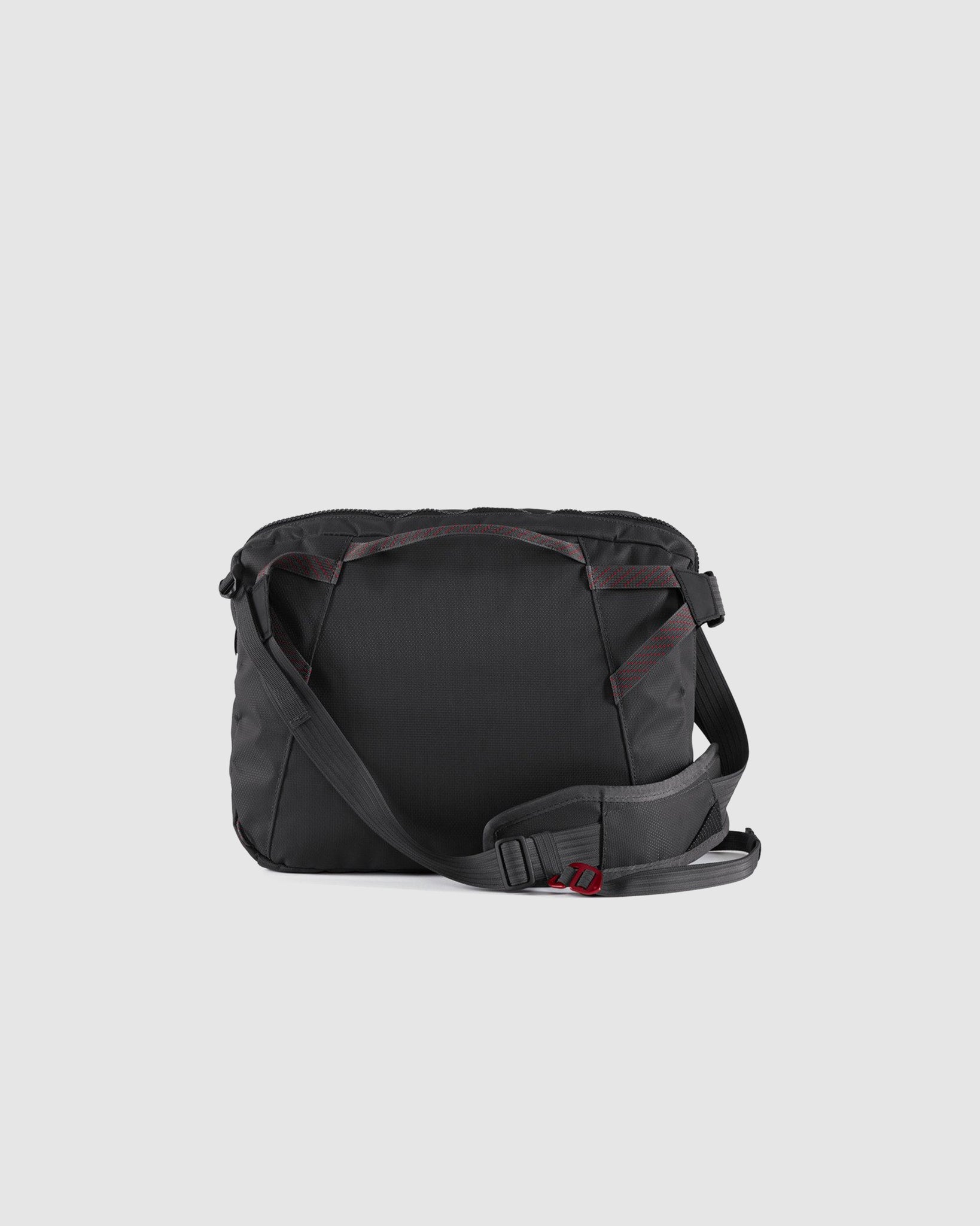 Gaut Messenger Bag - Raven