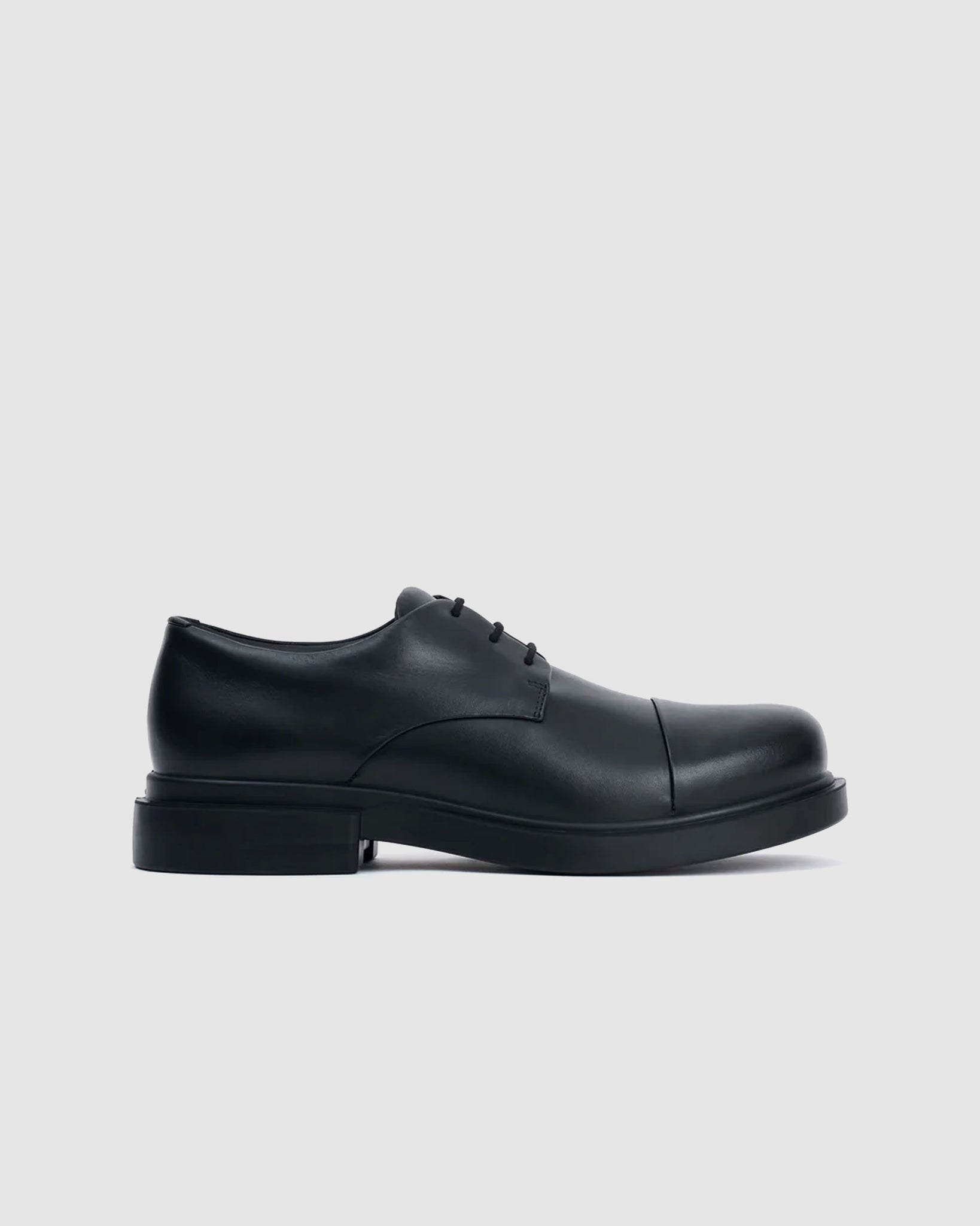 Derby - Black