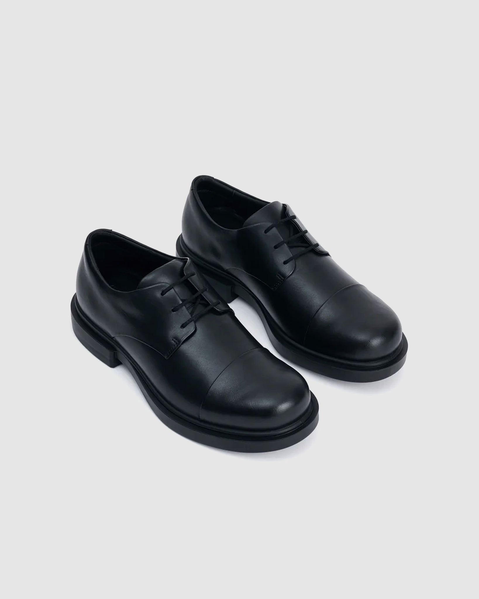 Derby - Black