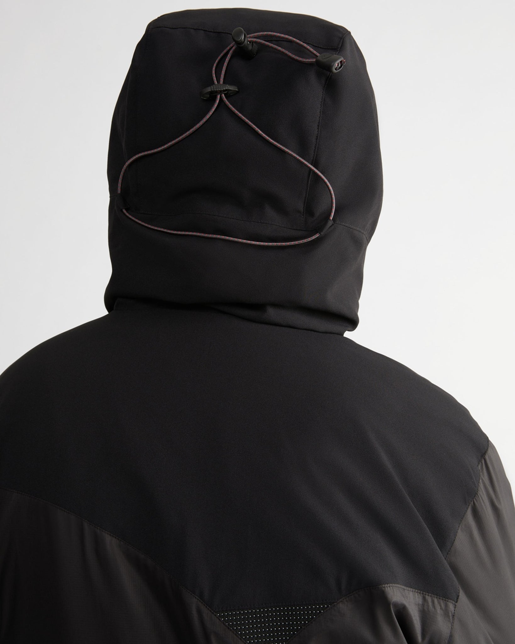 Urd Hood Jacket - Black